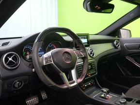 Mercedes-Benz GLA 45 AMG