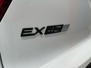 Volvo EX40