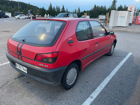 Peugeot 306