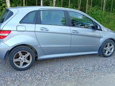 Mercedes-Benz B