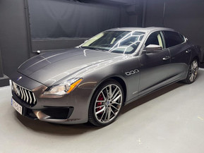 Maserati Quattroporte