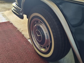 Mercedes-Benz 250