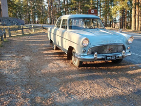 Ford Consul
