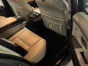 BMW 745