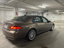 BMW 745
