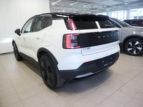 Volvo EX30 Cross Country