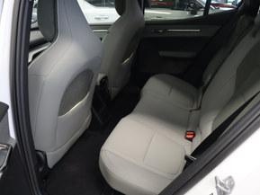 Volvo EX30 Cross Country