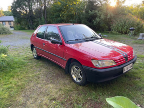 Peugeot 306