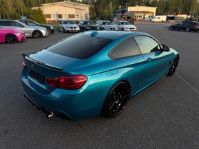 BMW 440