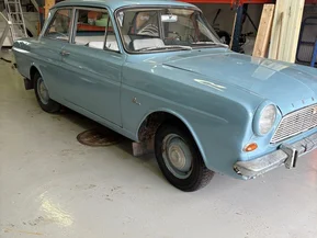 Ford 12 M