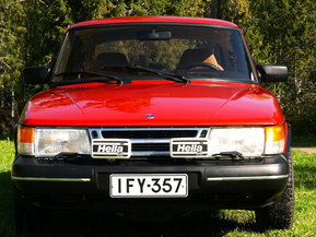 Saab 900