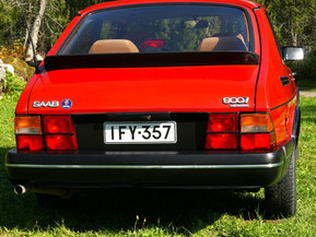 Saab 900