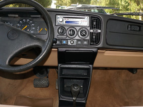 Saab 900