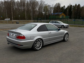 BMW 330
