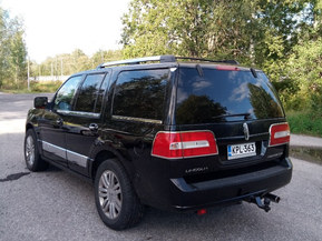 Lincoln Navigator