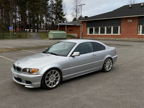 BMW 330