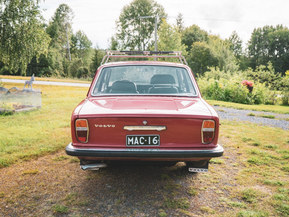 Volvo 142