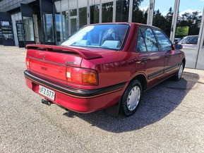 Mazda 323