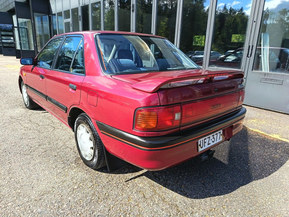 Mazda 323