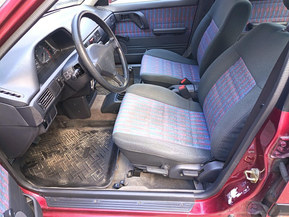 Mazda 323