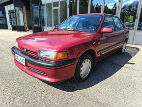 Mazda 323