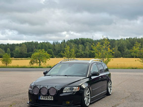 Volvo V50