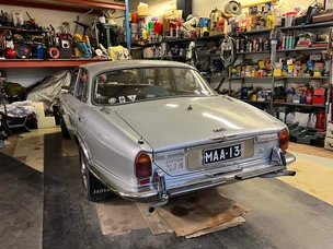 Jaguar XJ6