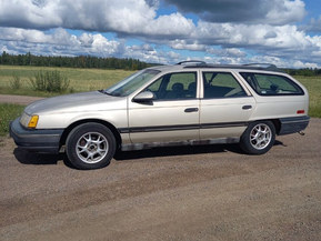 Ford Taurus