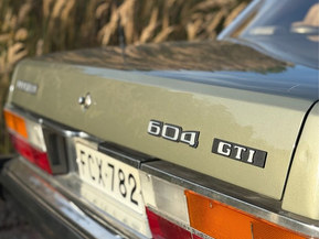 Peugeot 604