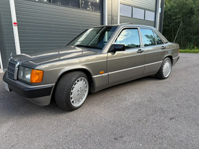 Mercedes-Benz 190