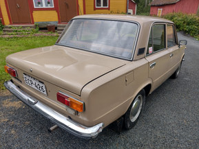Lada 1200