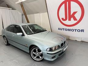 BMW 523