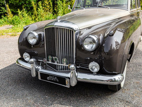 Bentley S1 series