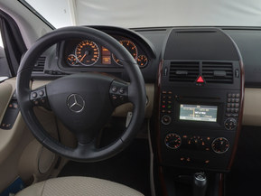 Mercedes-Benz A