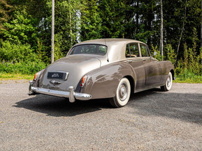 Bentley S1 series