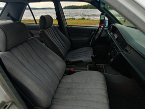 Mercedes-Benz 190