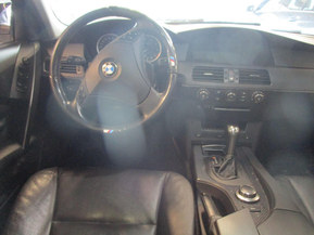 BMW 523