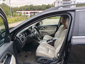 Volvo XC70