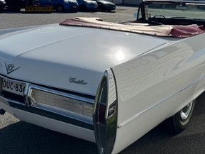 Cadillac De Ville
