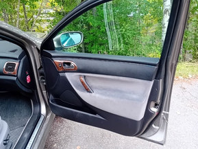 Peugeot 607