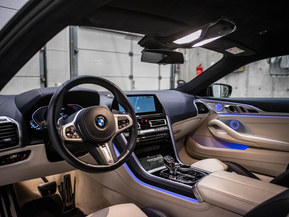 BMW M850i
