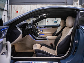 BMW M850i