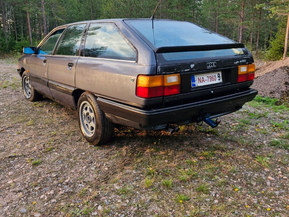 Audi 100
