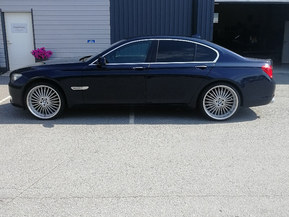 BMW 750