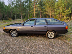 Audi 100