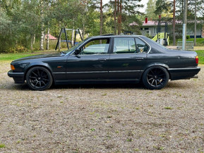 BMW 735