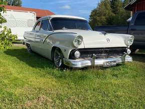 Ford Fairlane