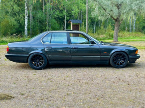 BMW 735