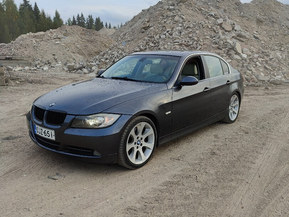 BMW 330