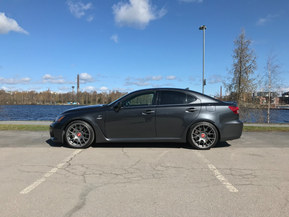 Lexus IS
